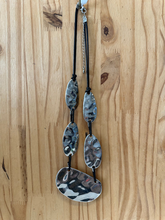 Silver Tone Necklace