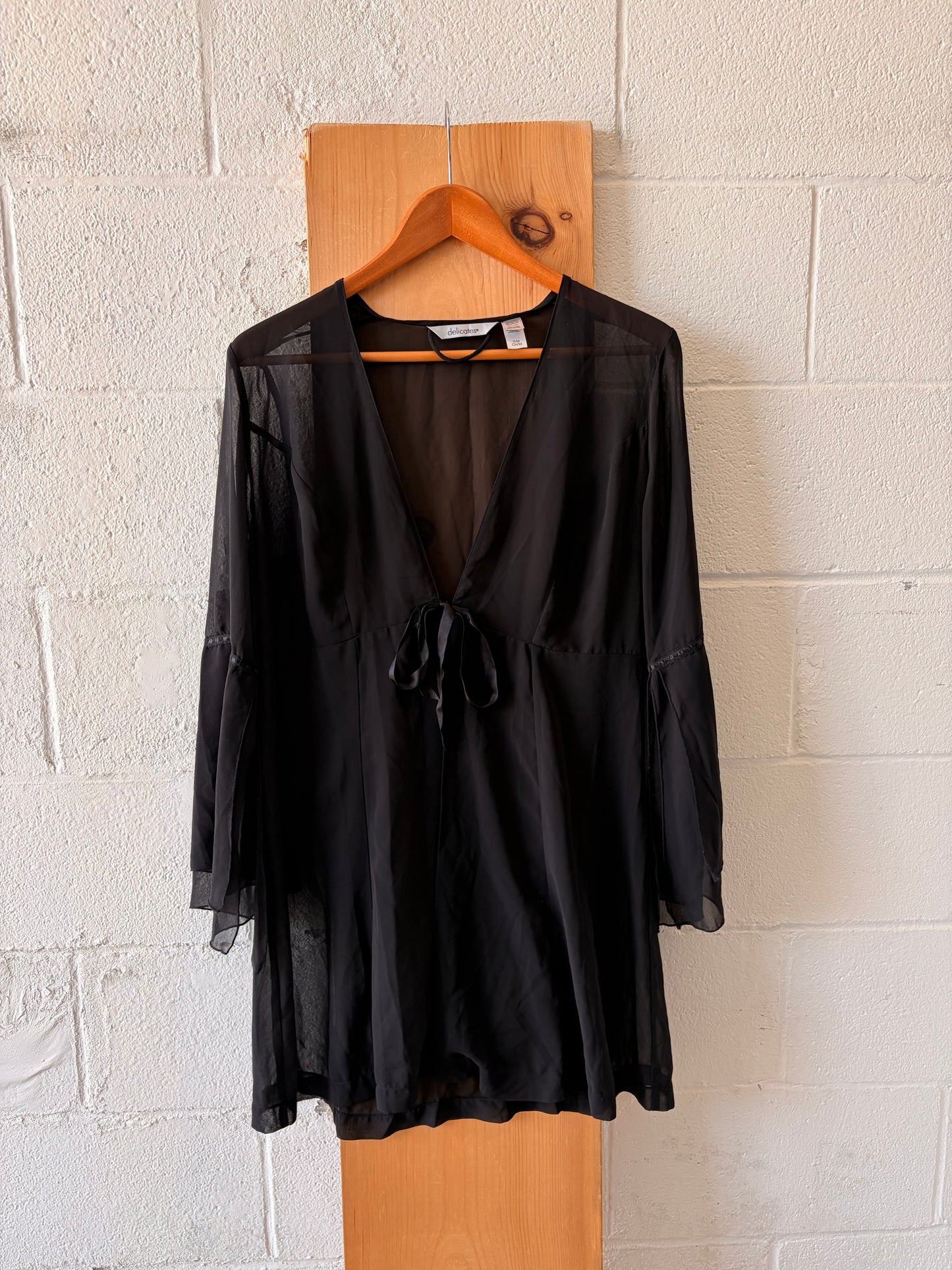 Semi Sheer Bell Sleeve Tie Top : S/M