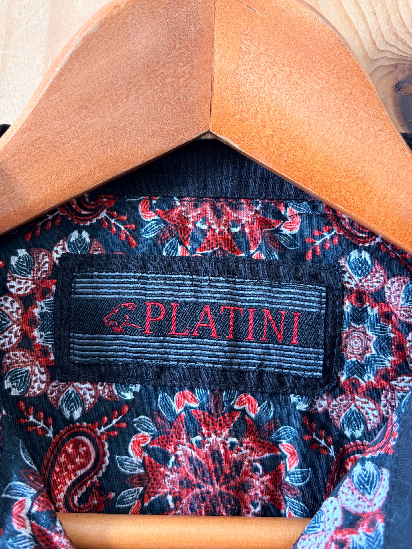 Black & Red Paisley Button Up : M