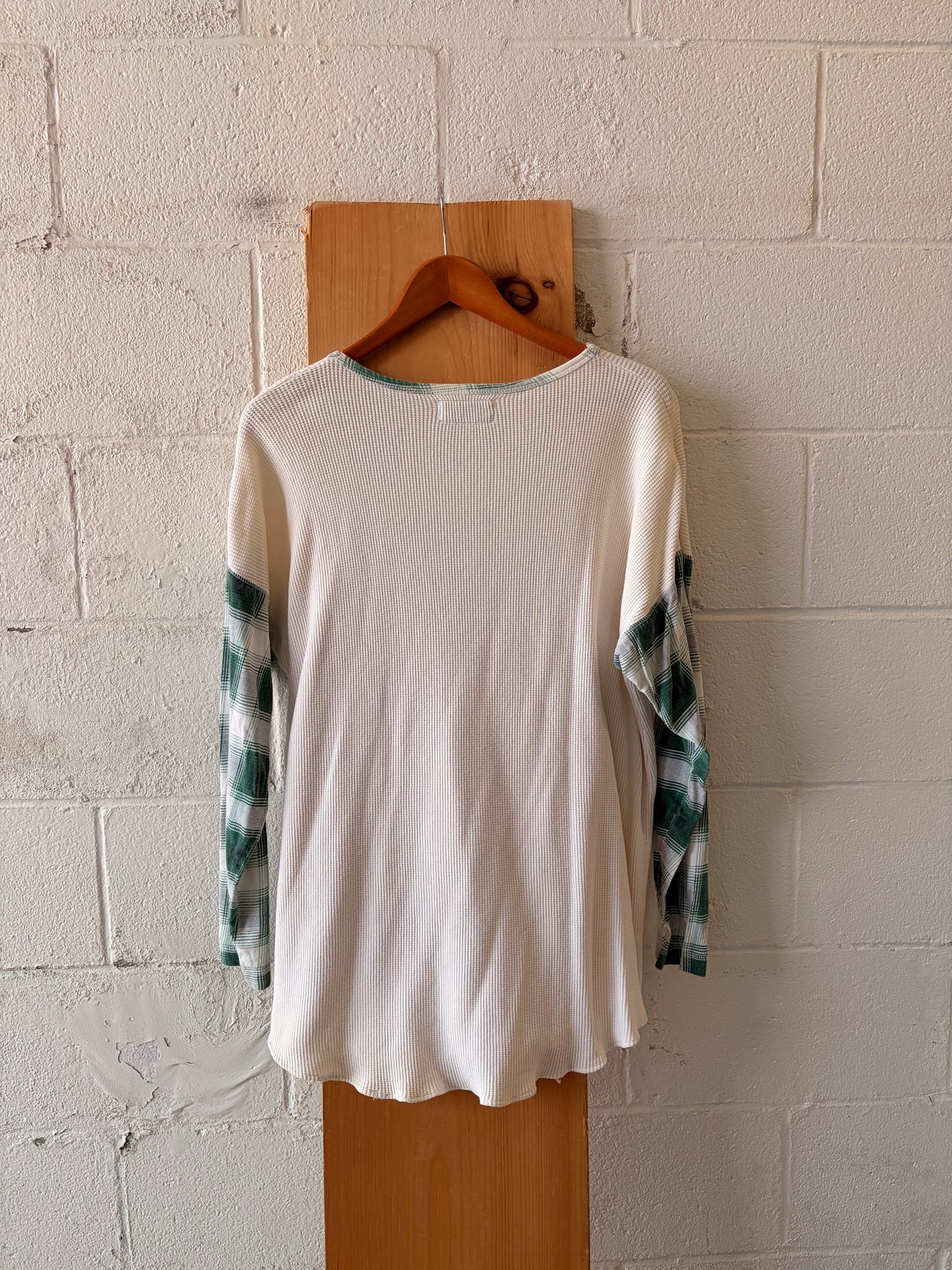 Plaid Sleeved Waffle Knit Top : L/XL