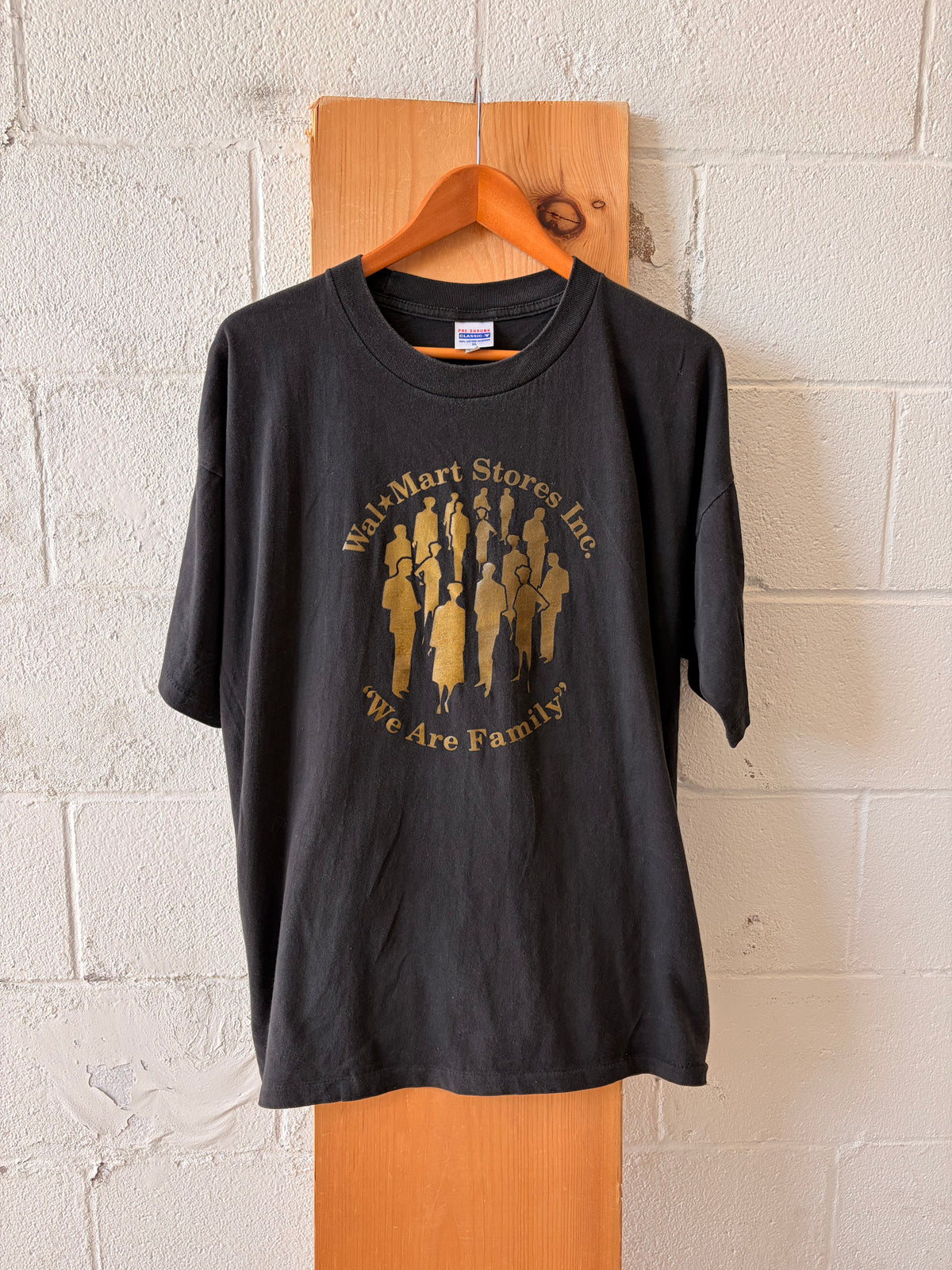 Single Stitch Walmart “We Are Family” Tee : XL