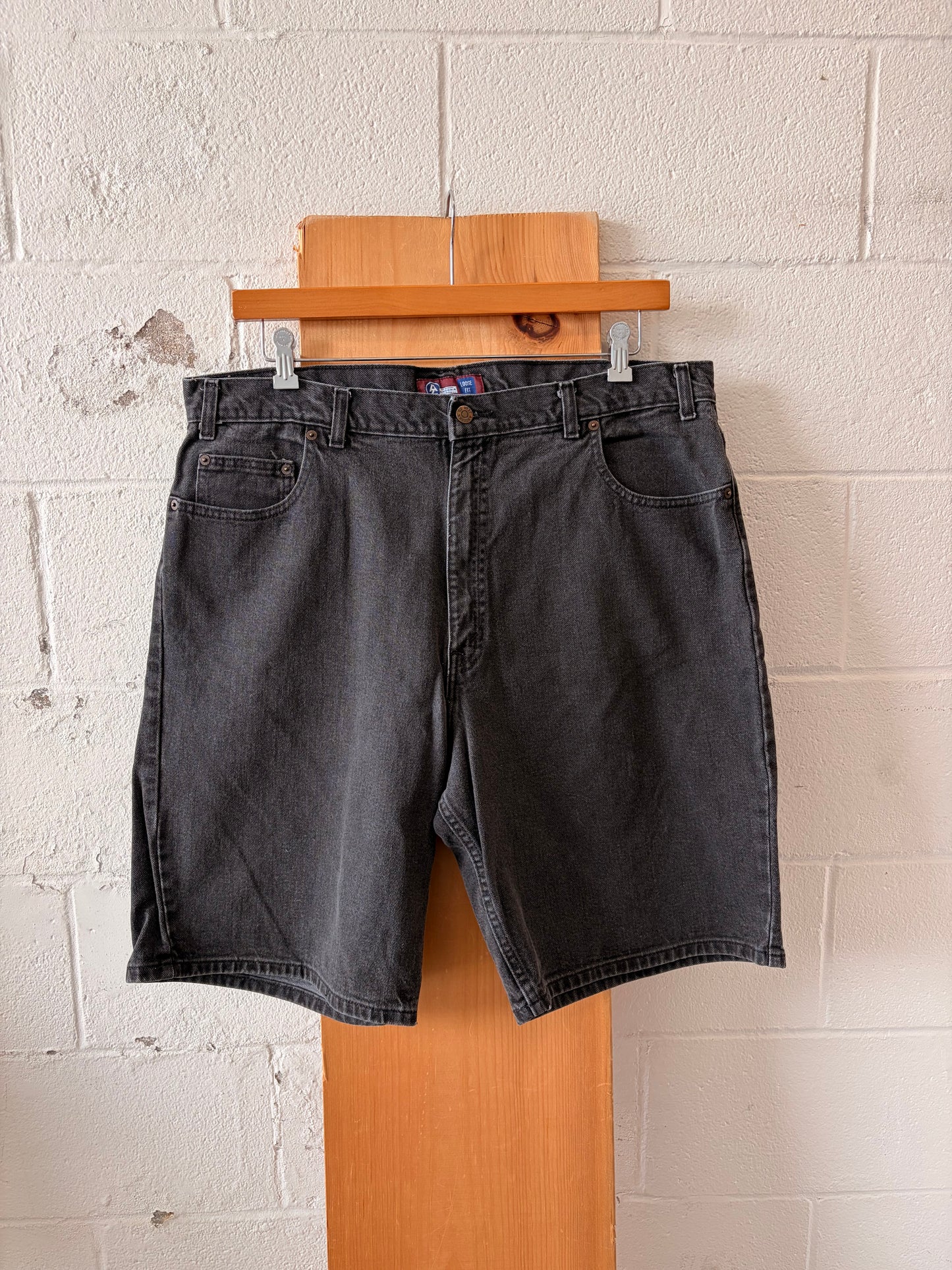 Vtg Arizona Black Denim Shorts : 40