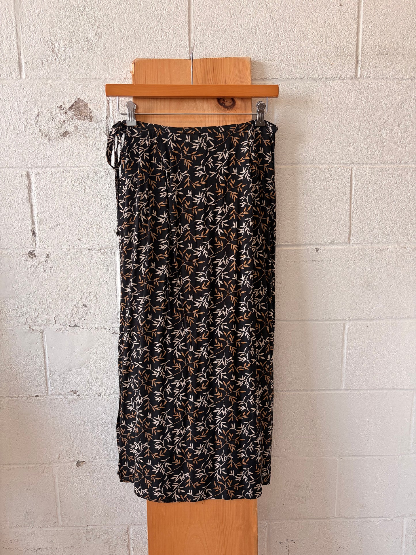 Vtg Patterned Black Maxi Skirt : 8