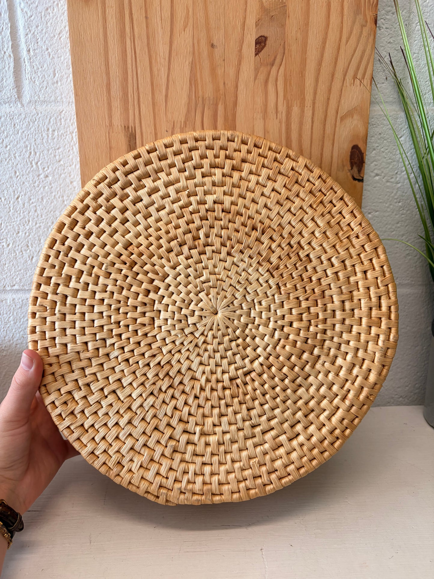 Vtg Pair of Woven Lidded Baskets (Local Pick Up Only)