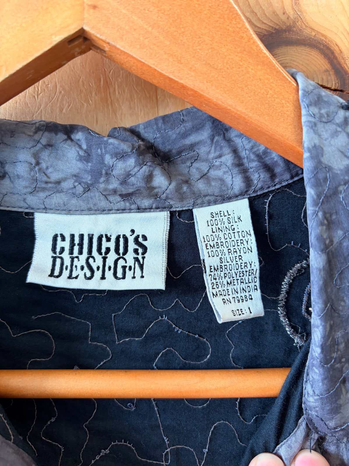 Embroidered Silk Jacket : M