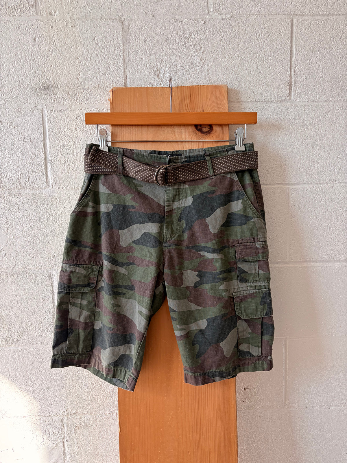 Belted Camo Cargo Shorts : 29