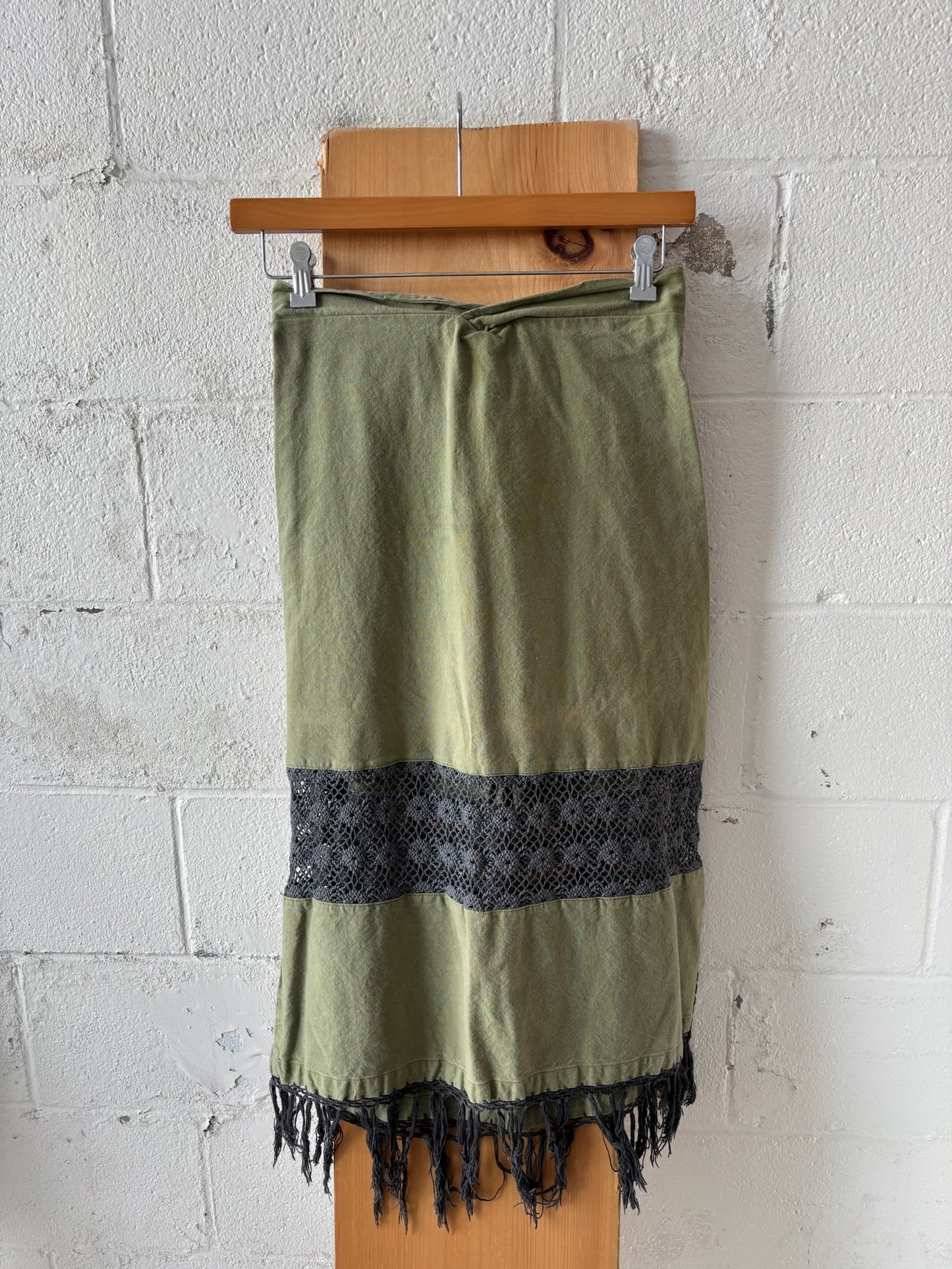 Olive Crochet Detail Skirt : S