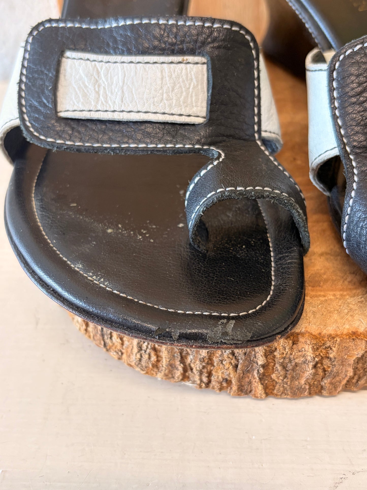 Black & White Wedges : Size 6