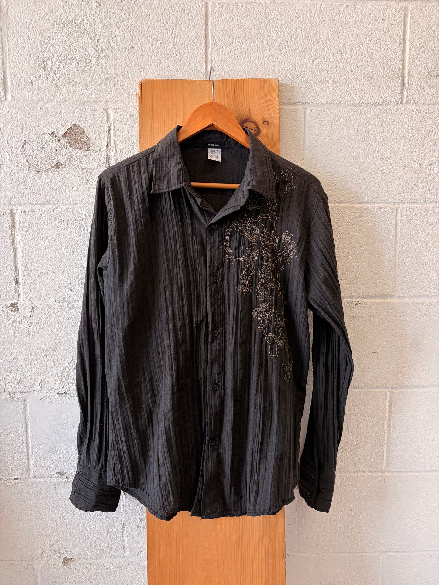 Y2K Embroidered Button Up : L