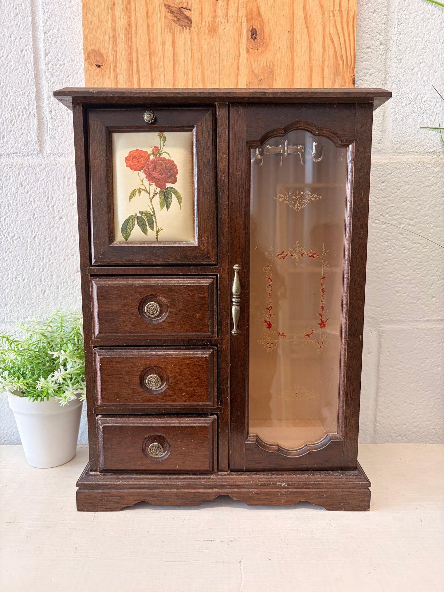 Vtg Floral Detailed Wooden Jewelry Armoire (Local Pick Up Only - As Is)