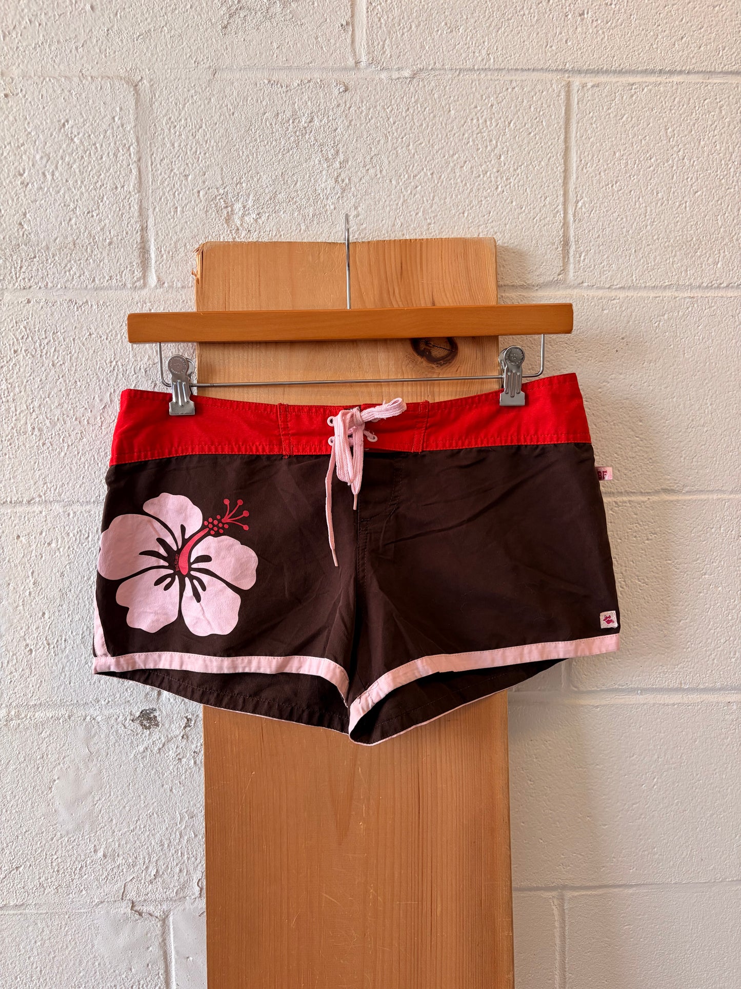 Hibiscus Surf Shorts : L