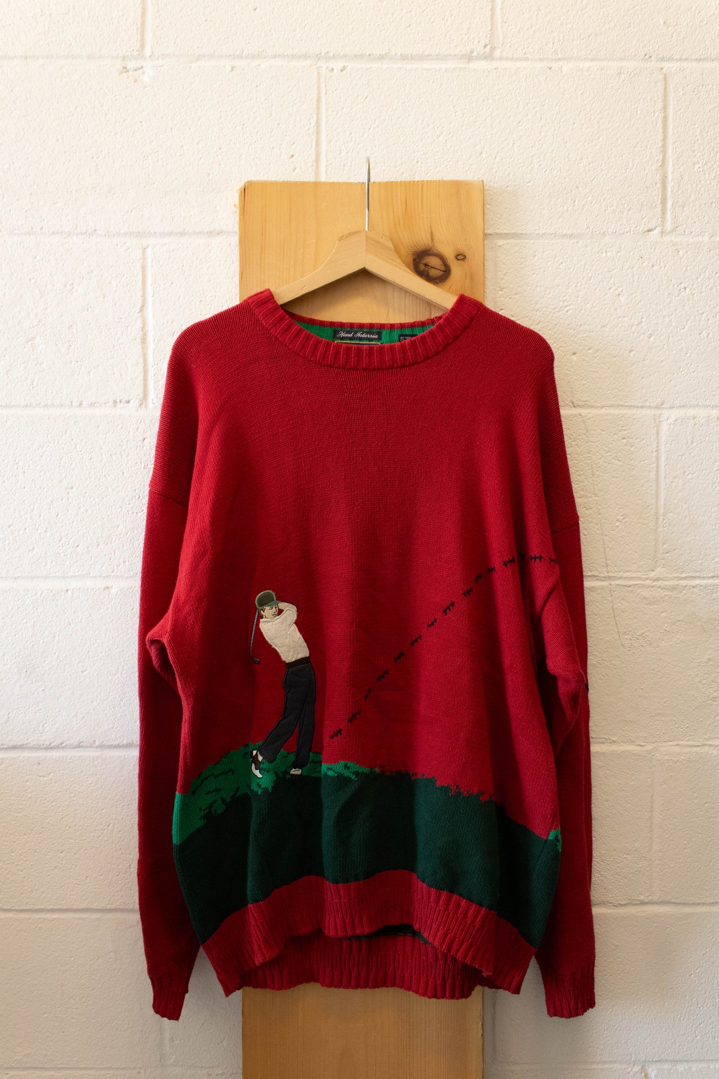 Vtg Red Golfing Man Sweater : L