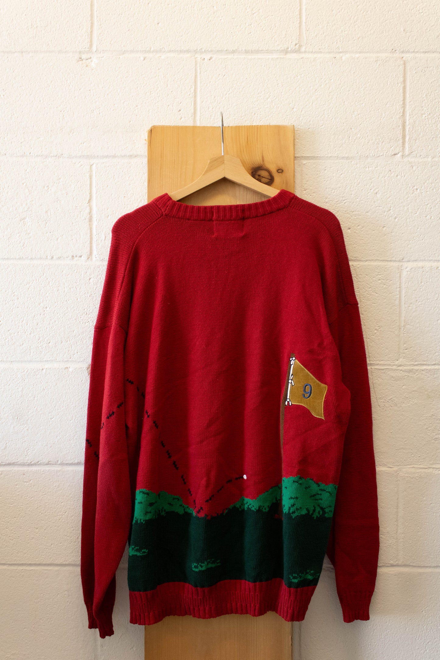 Vtg Red Golfing Man Sweater : L