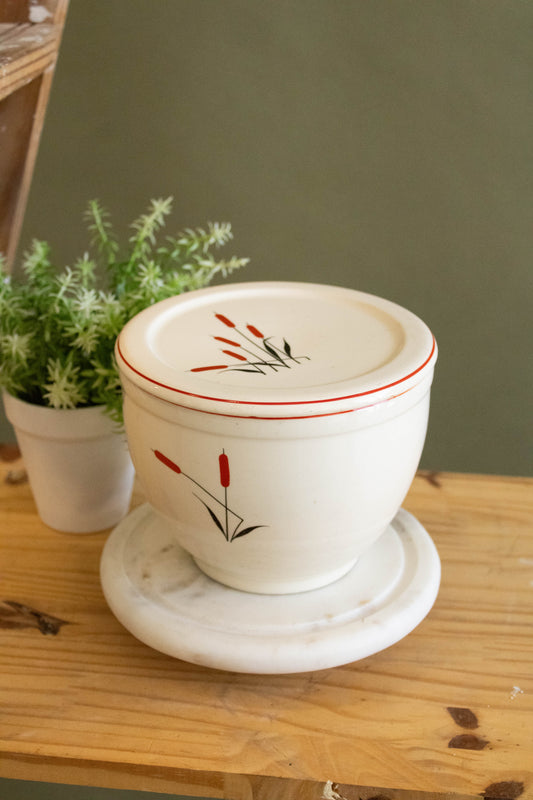 Vtg Cat Tail Bowl with Lid (Local Pick Up Only)
