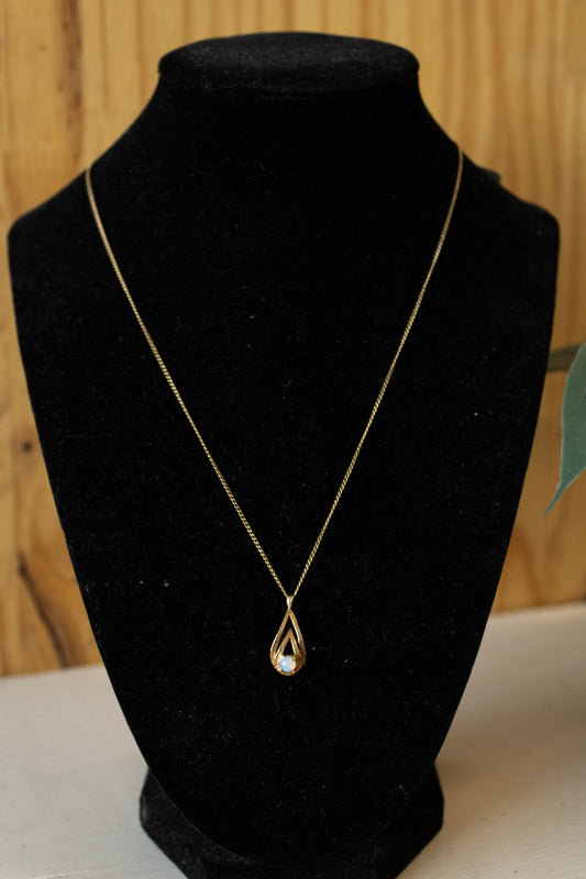 14K Gold Teardrop Necklace