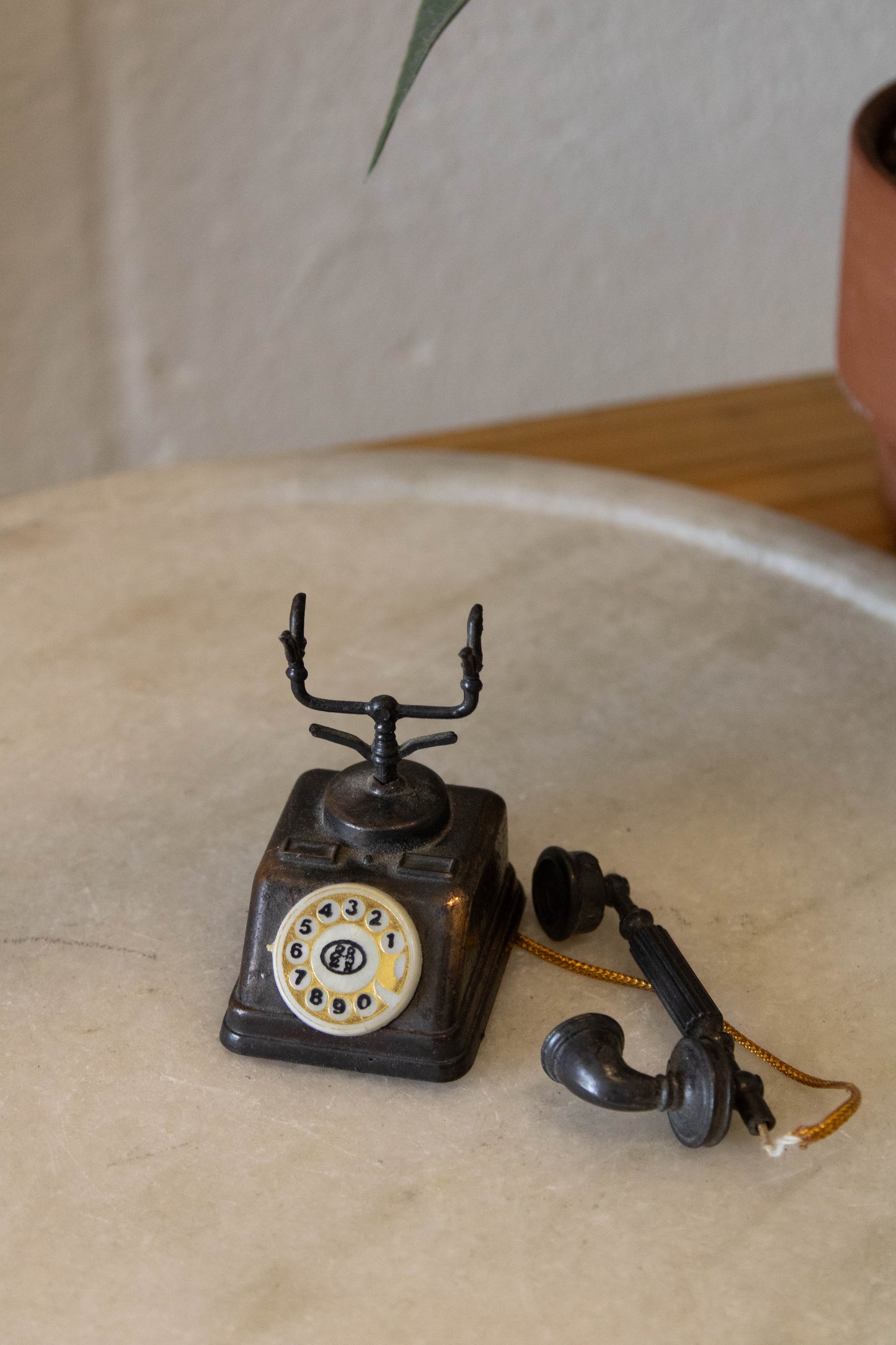 Vtg Telephone Pencil Sharpener