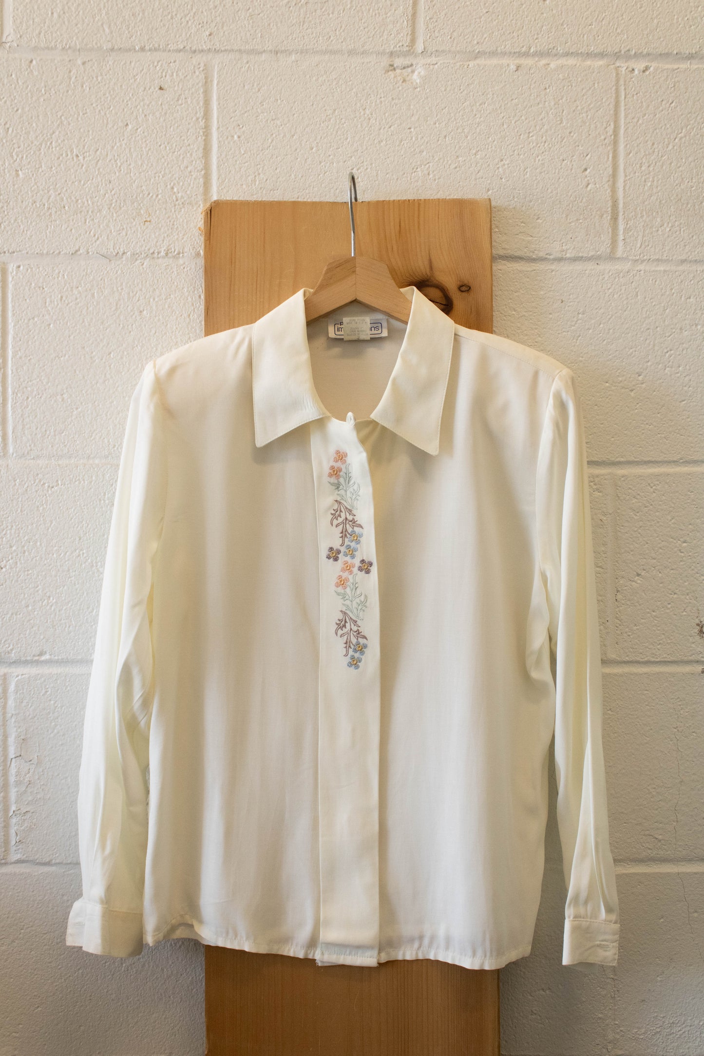 Vtg White Embroidered Blouse : S