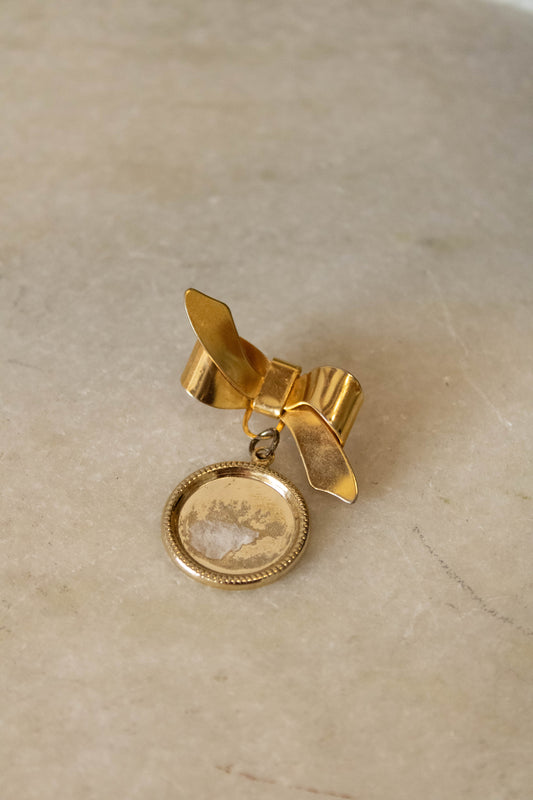 Tiny Picture Bow Pin