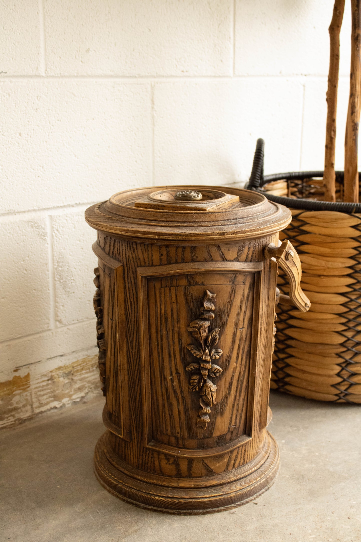 Vtg Large Faux Wood Ice Bucket (Local Pick Up Only)