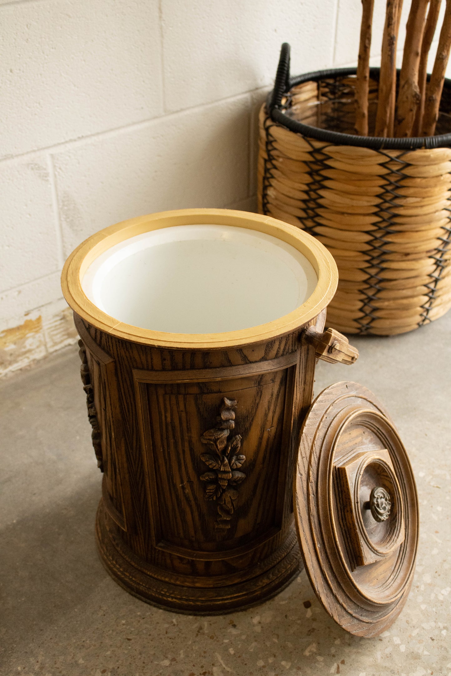 Vtg Large Faux Wood Ice Bucket (Local Pick Up Only)