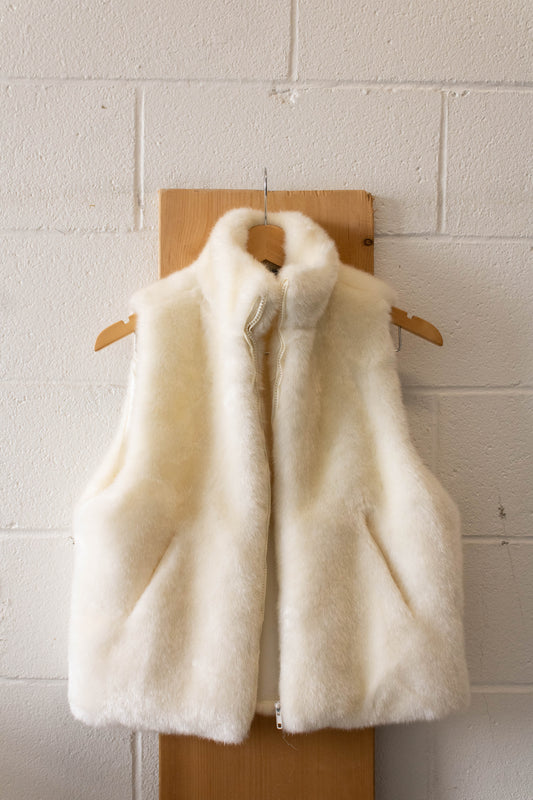 Faux Fur Zip Up Vest : M