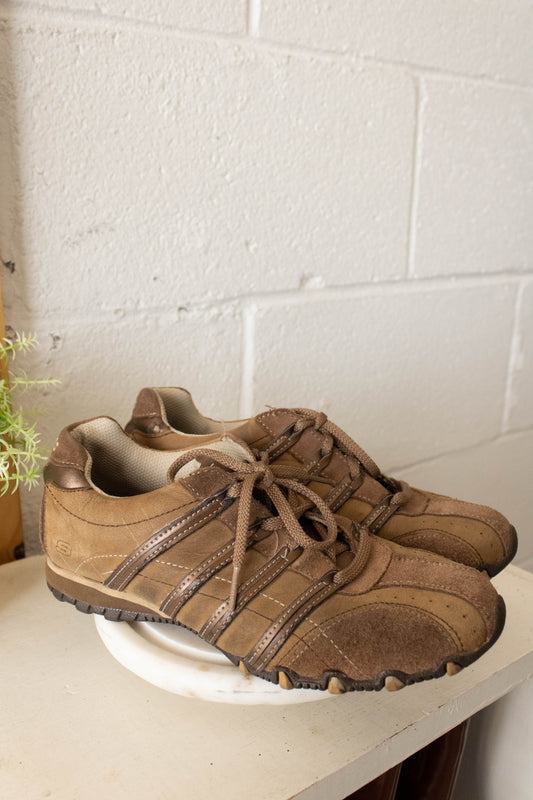 Brown Skechers Sneakers : 6