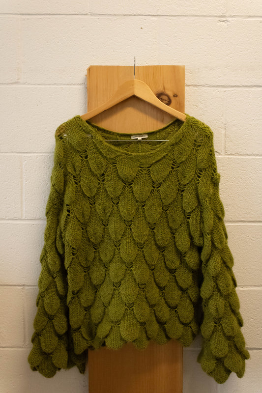 Lime Green Scalloped Sweater : M