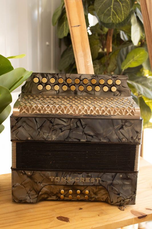 Tone Crest German Accordion (Local Pick Up Only)