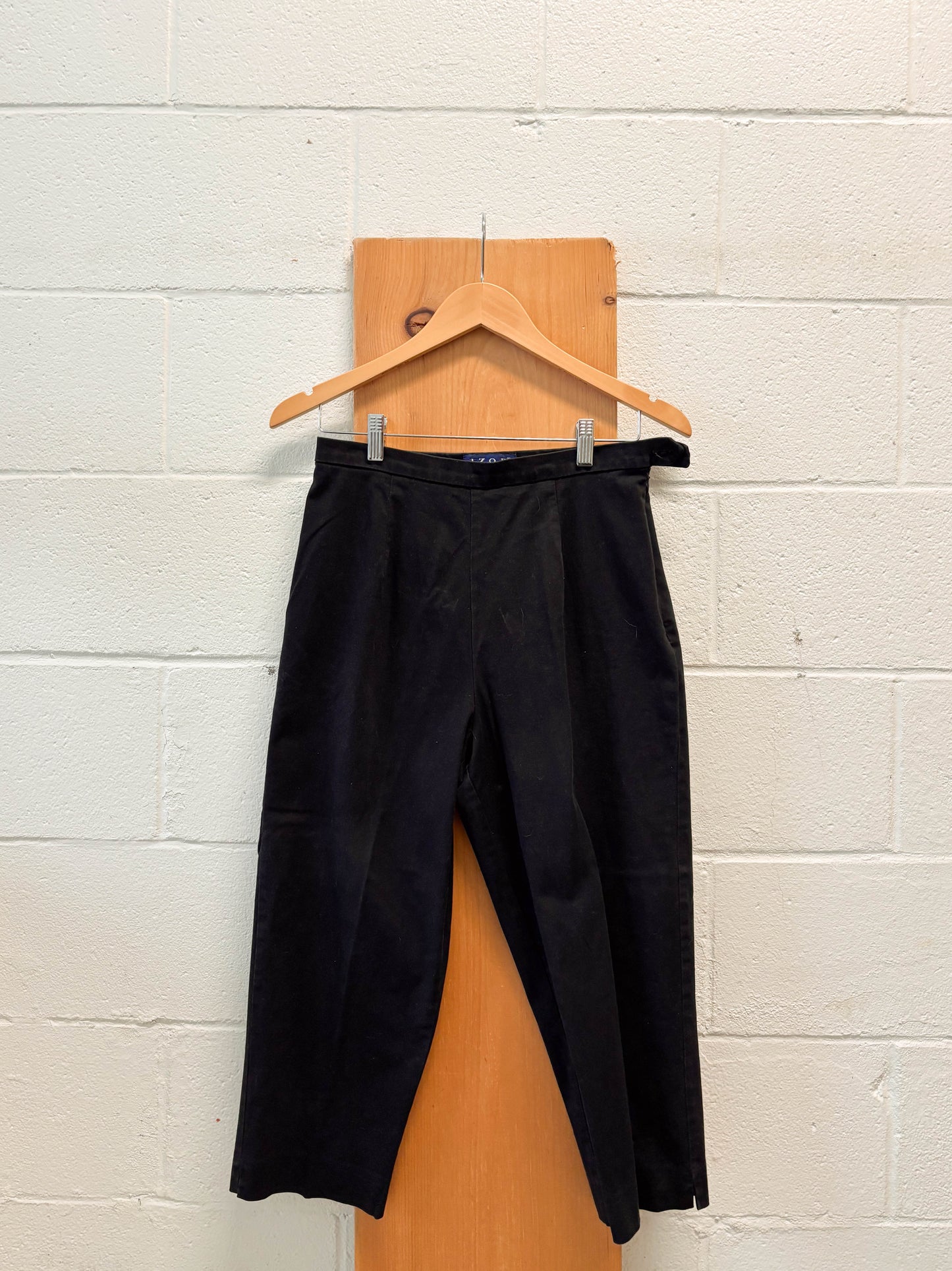 Vtg Black Capri Pants : 9