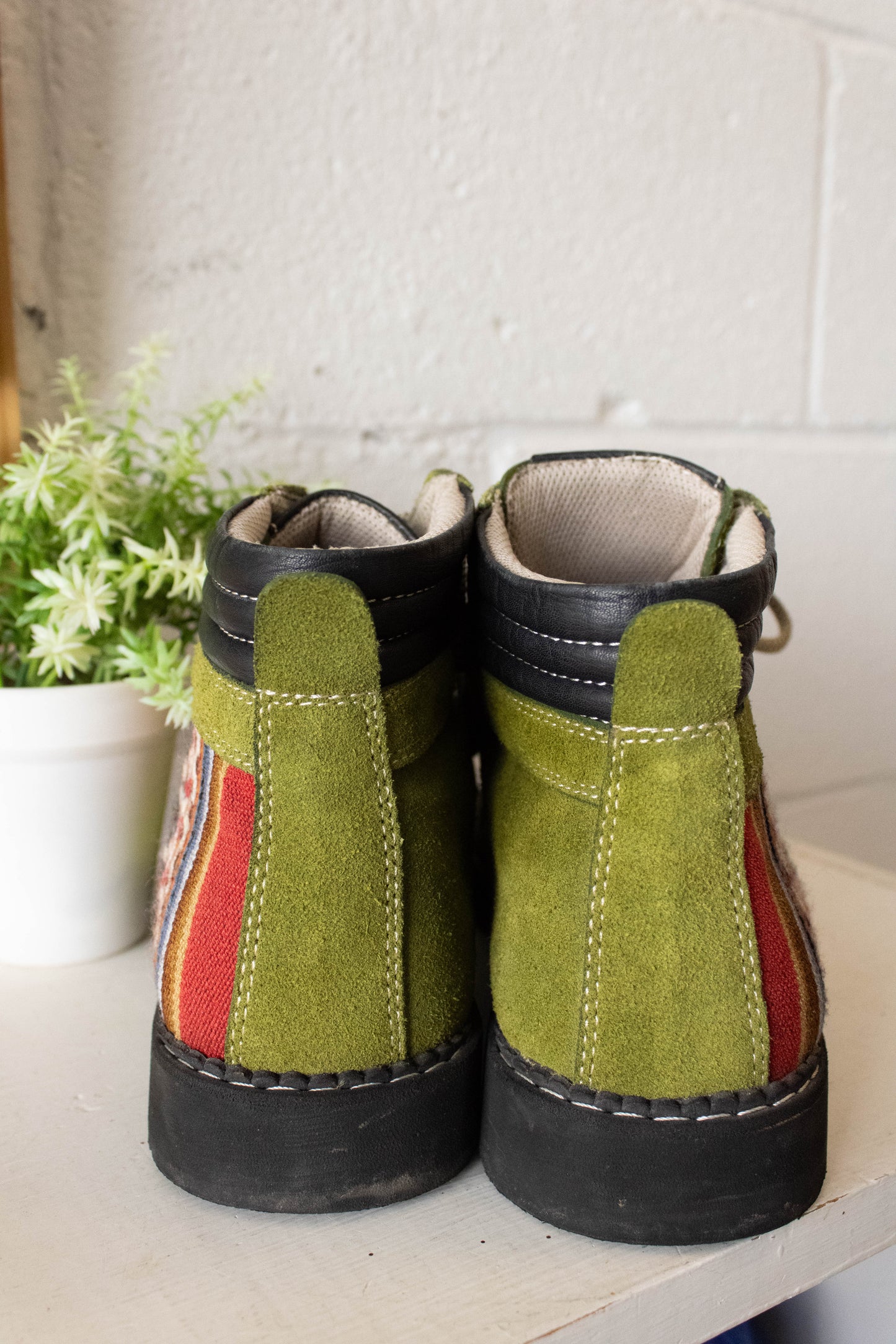 Green Yoaan Boots : 9