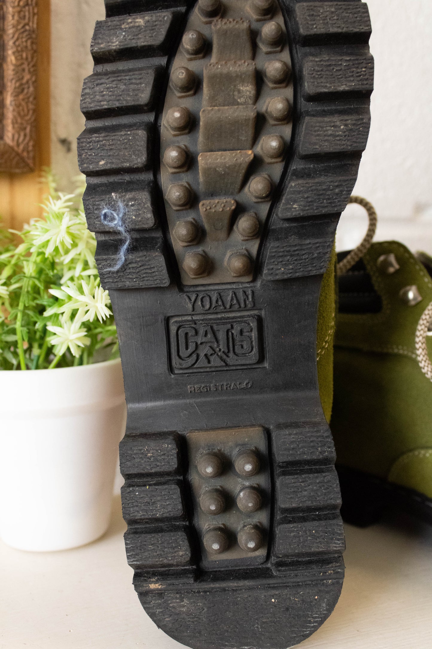 Green Yoaan Boots : 9