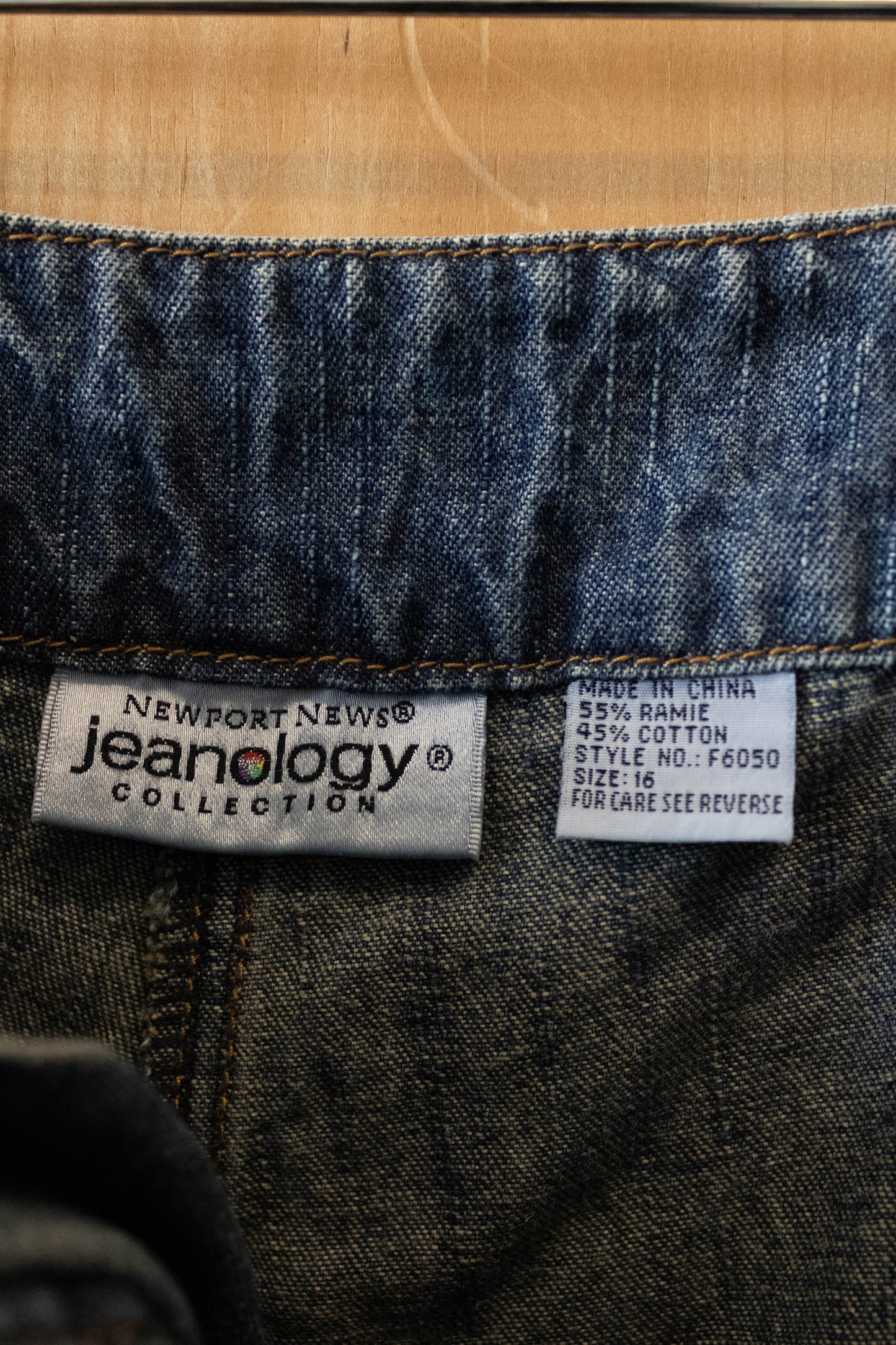 Y2K Lace Up Jeans : 16