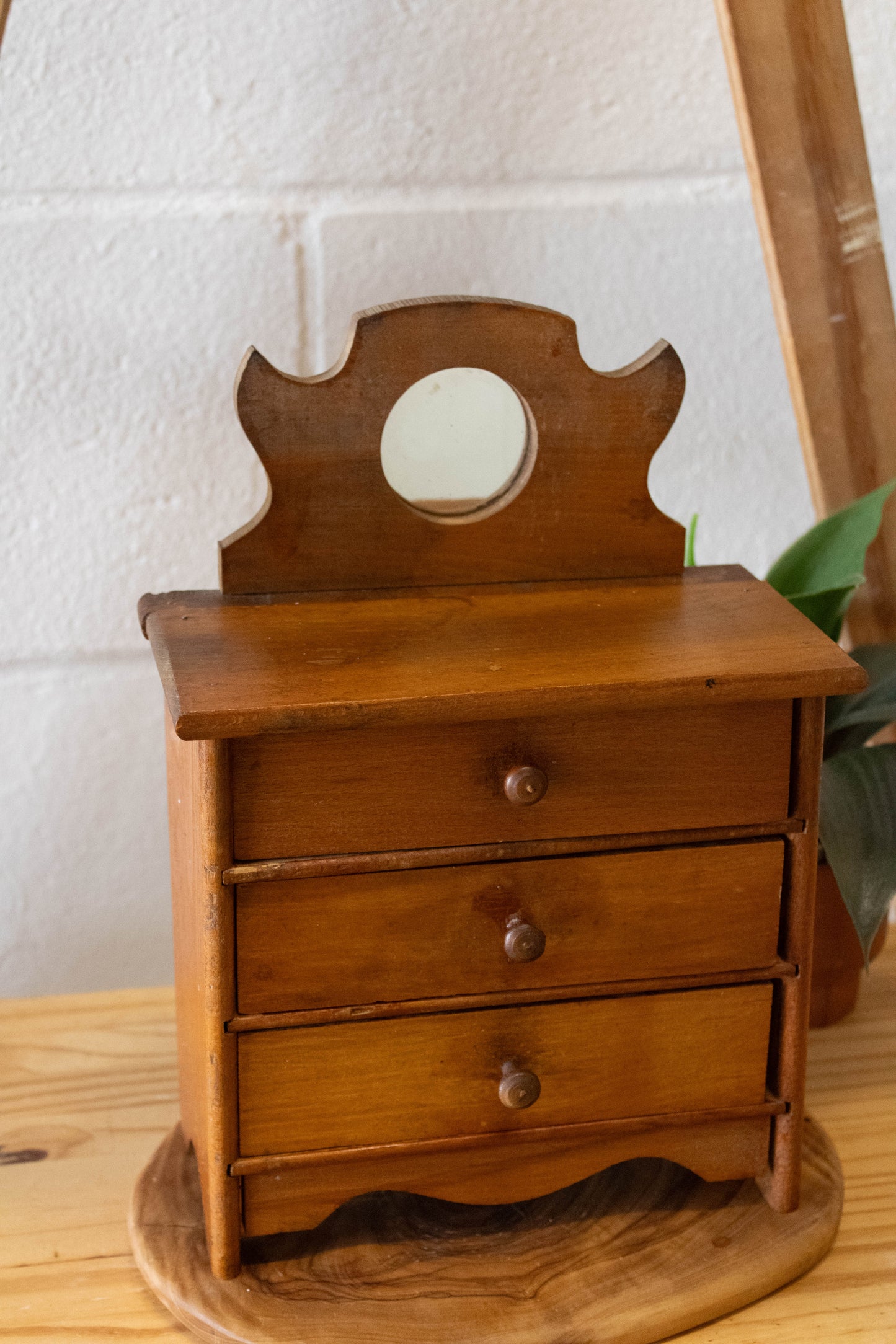 Vtg Wooden Jewelry Box (Local Pick Up Only)