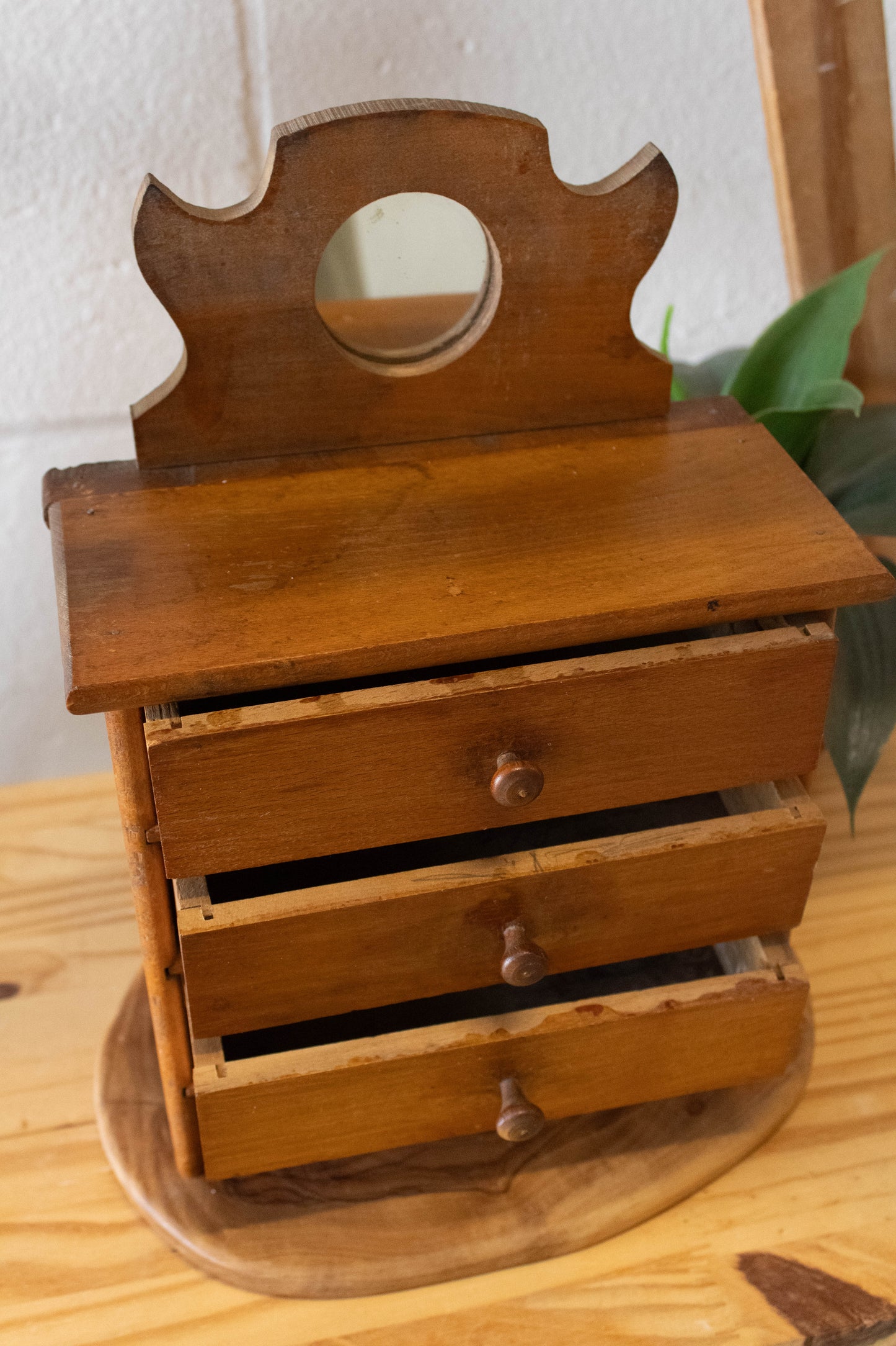 Vtg Wooden Jewelry Box (Local Pick Up Only)