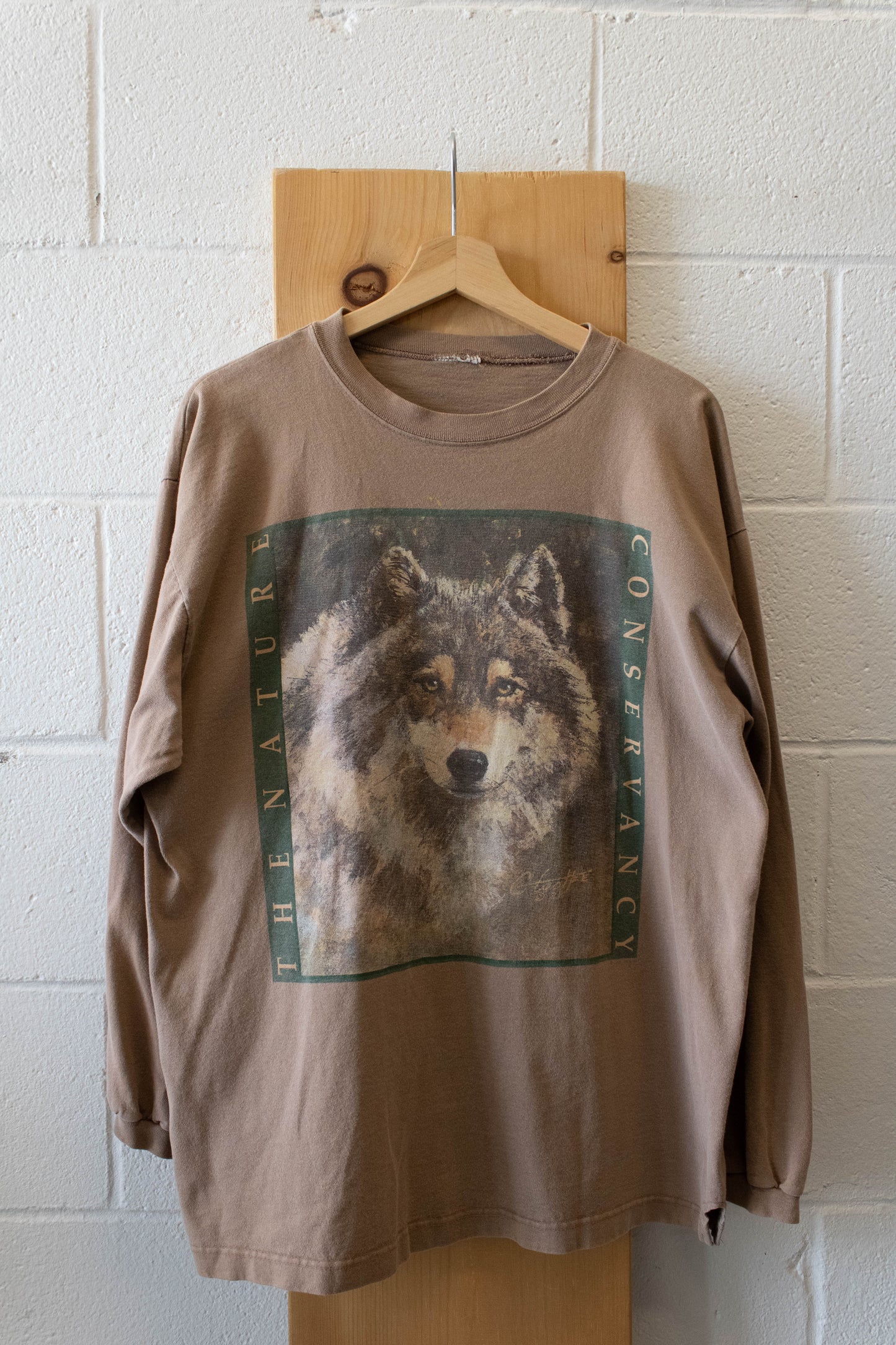 90S Wolf Nature Conservancy Long Sleeve : M