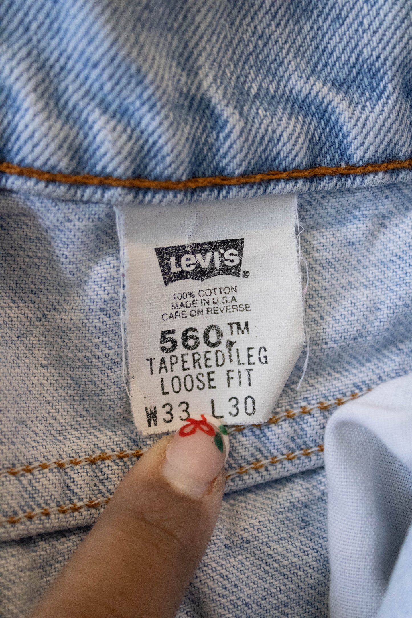 Vtg Light Wash Levi’s 560s : 33