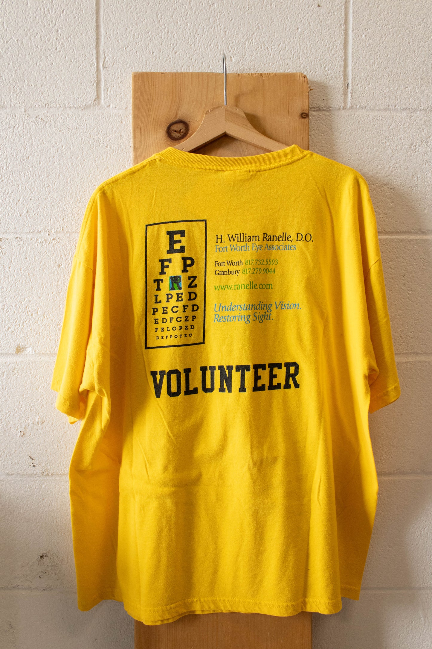 '02 Yellow Cowtown Marathon Tee : XL