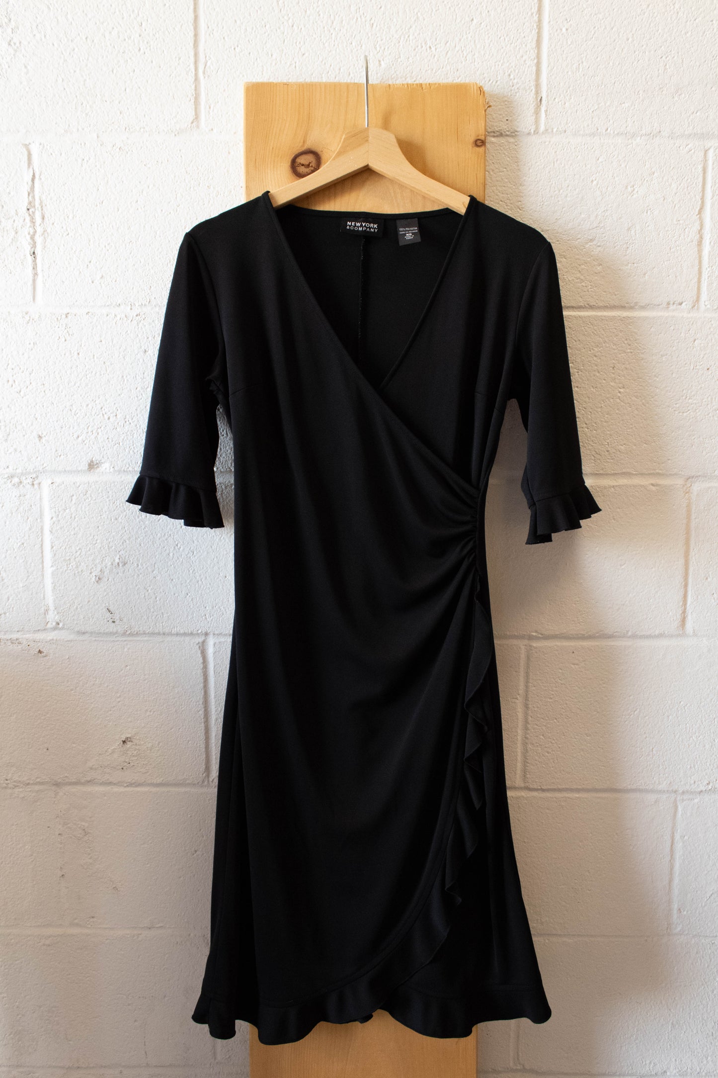 Black Wrap Ruffle Dress : XS