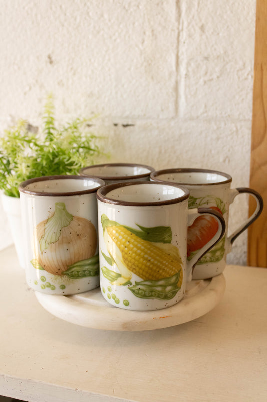 Vtg Set of 4 Garden Veggies Mugs (Local Pick Up Only)