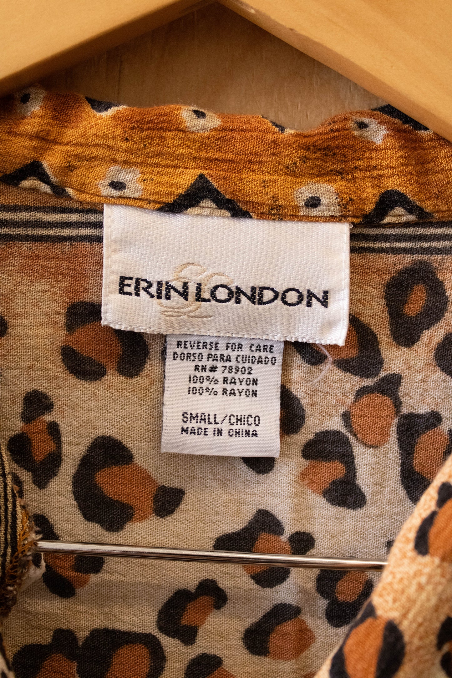 Vtg Printed Button Up : S