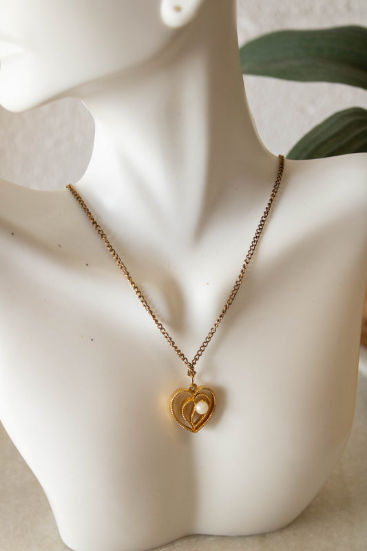 Gold Tone Heart and Pearl Necklace