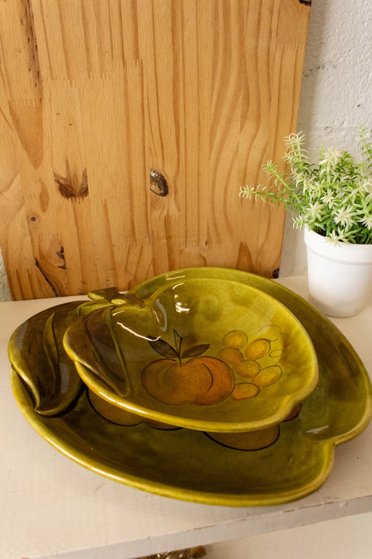 Vtg Pair of Green Apple Serving Trays (Local Pick Up Only)