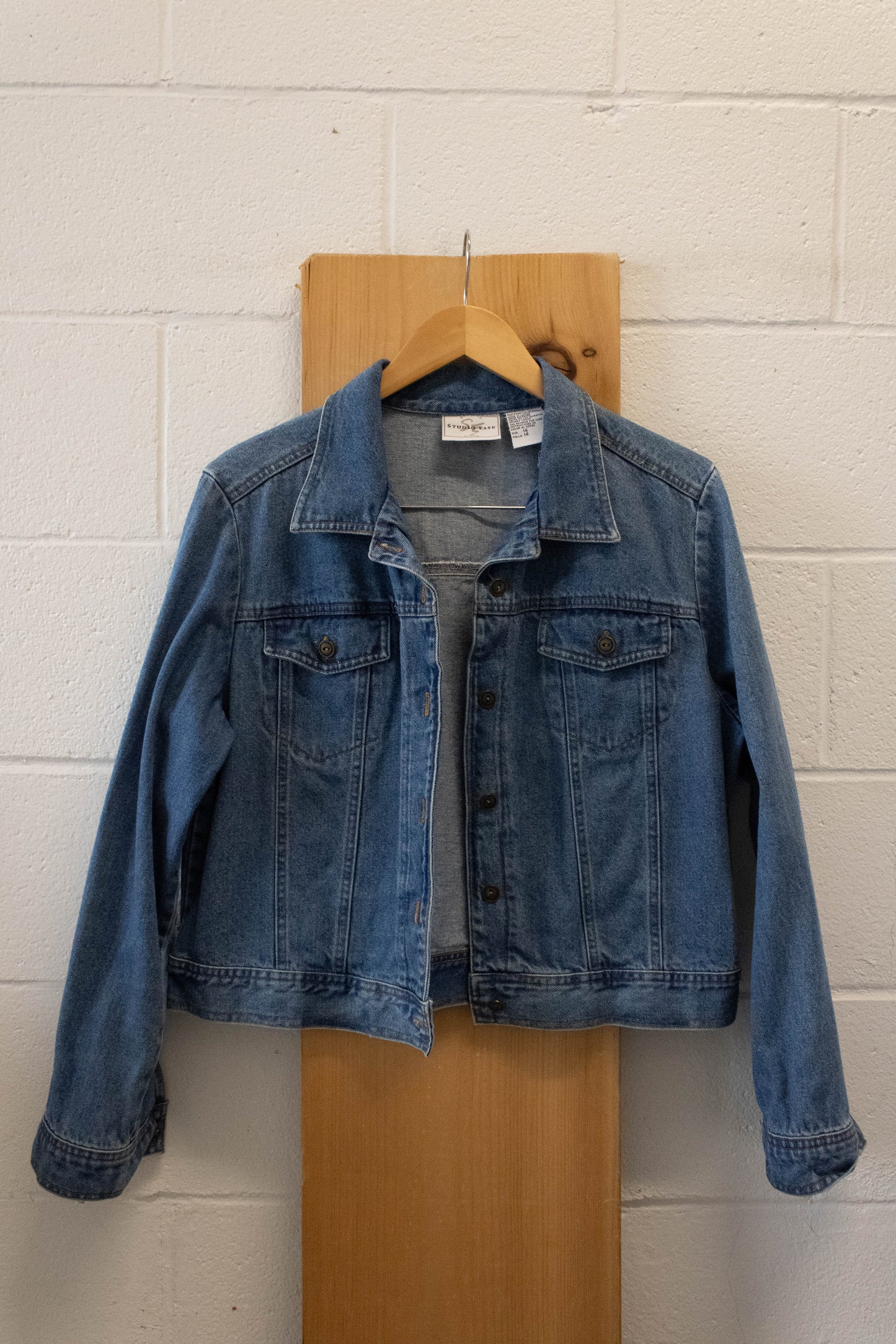 Vtg Denim Jacket : 14