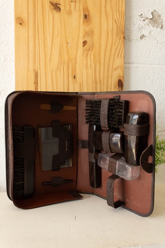 Vtg Grooming Kit