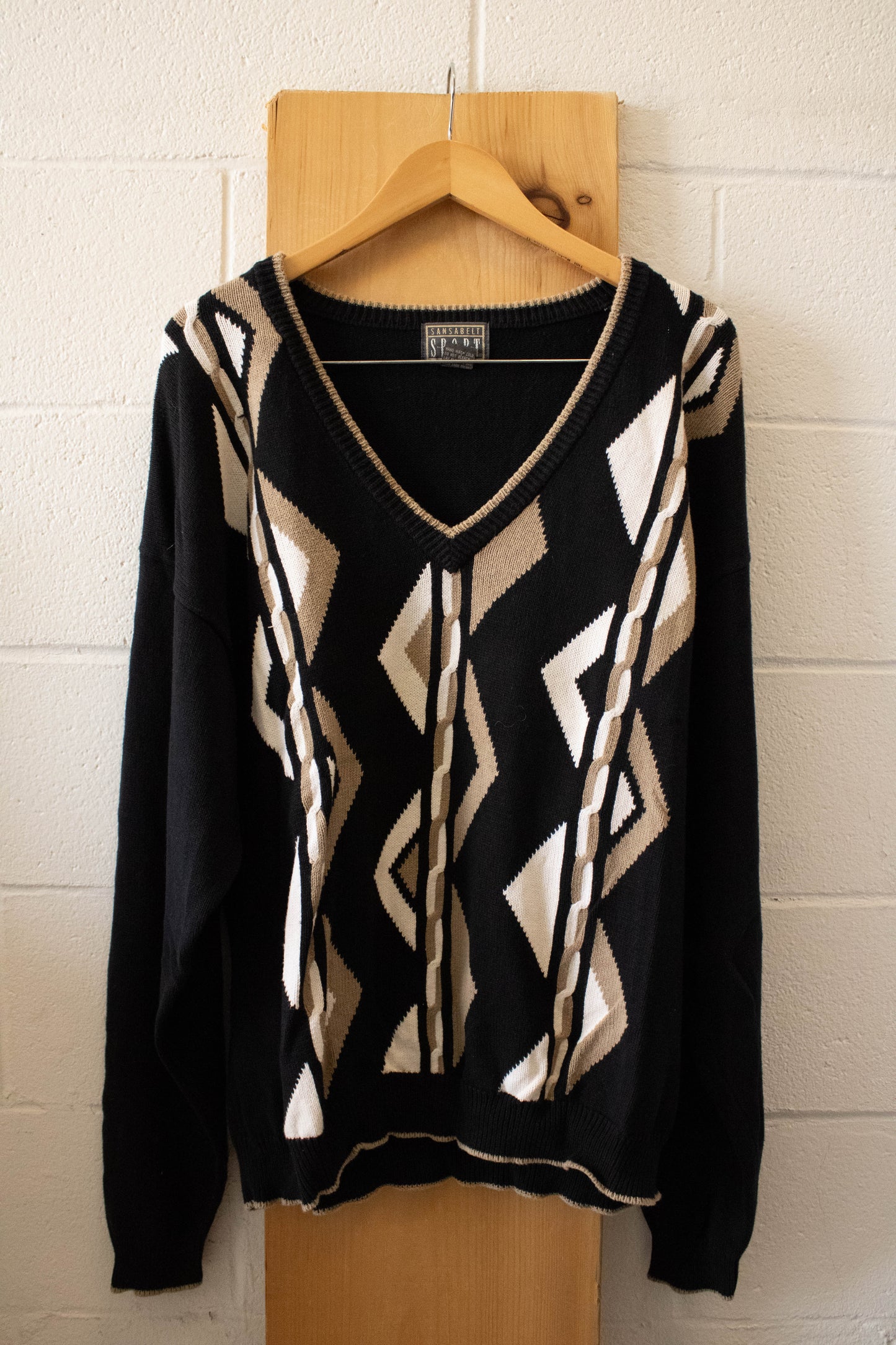 Vtg Abstract V Neck Sweater : XL