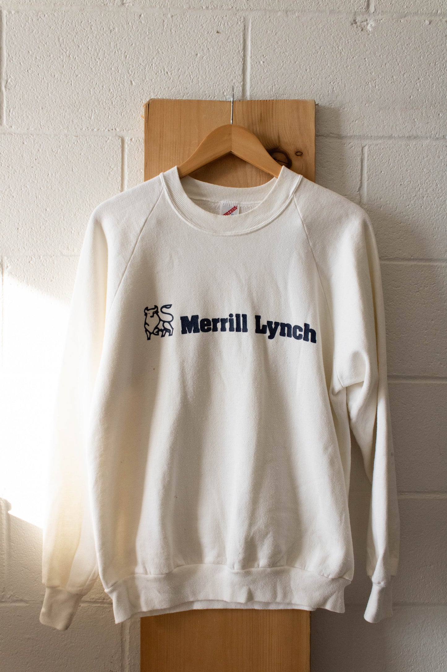 White Merrill Lynch Crew : XL