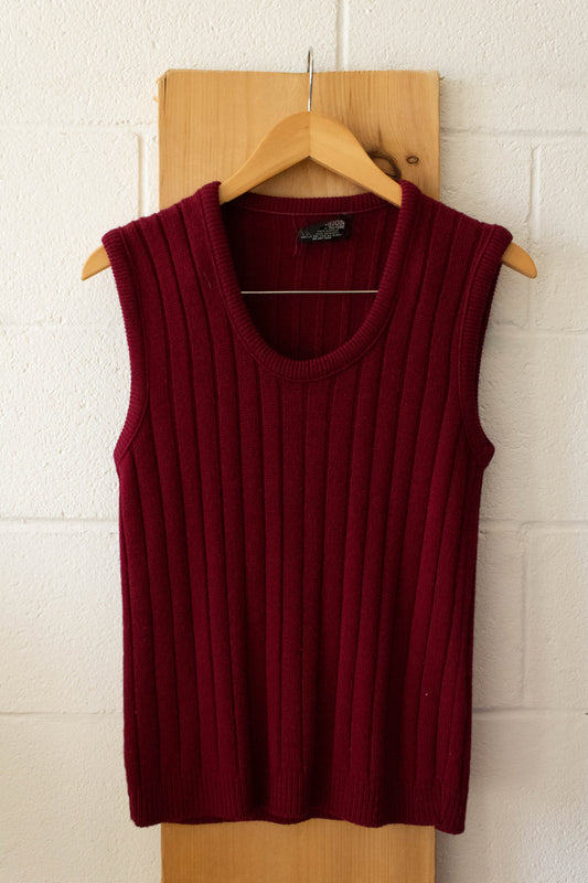 Red Ribbed Sweater Vest : M