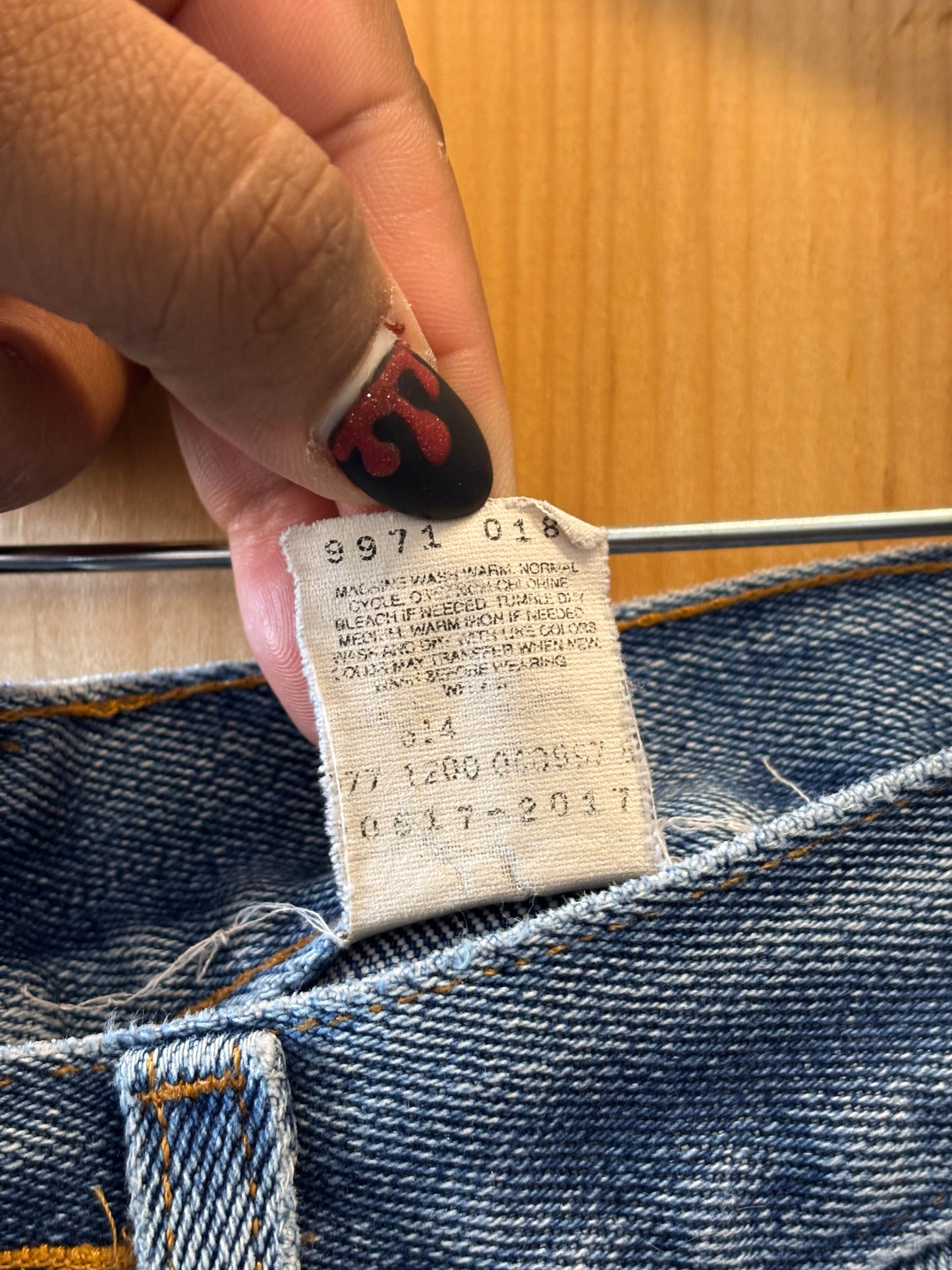 ‘00 Levi’s 517s : 30