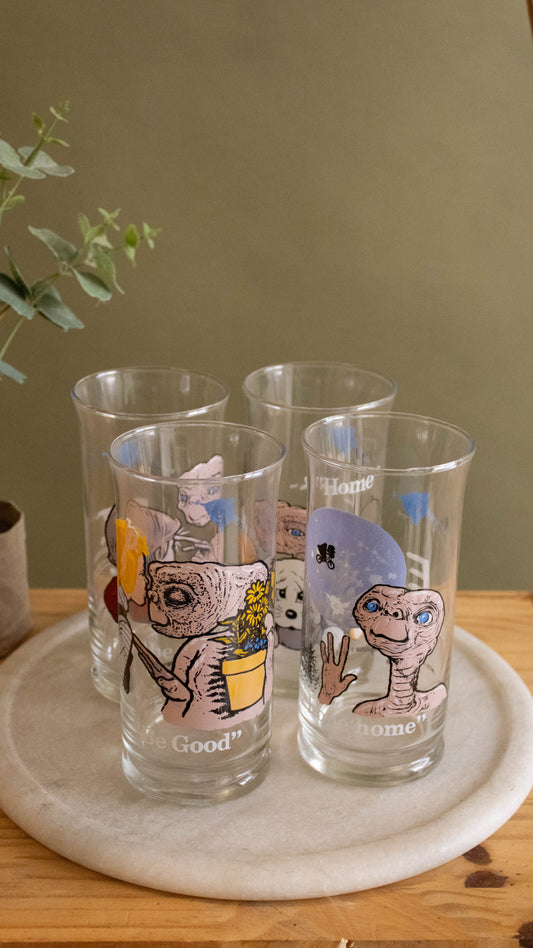 Vtg Set of 4 ET Collectors Glasses (Local Pick Up Only)