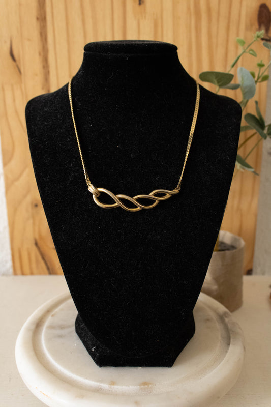 Gold Tone Necklace